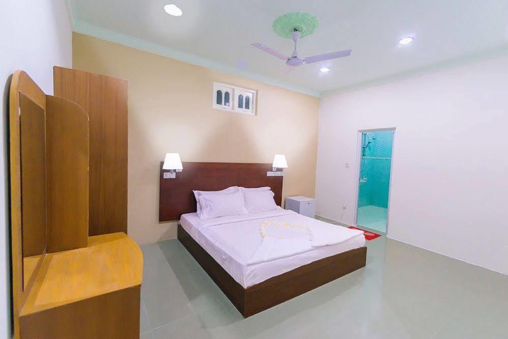 Mala Boutique Dhangethi Esterno foto